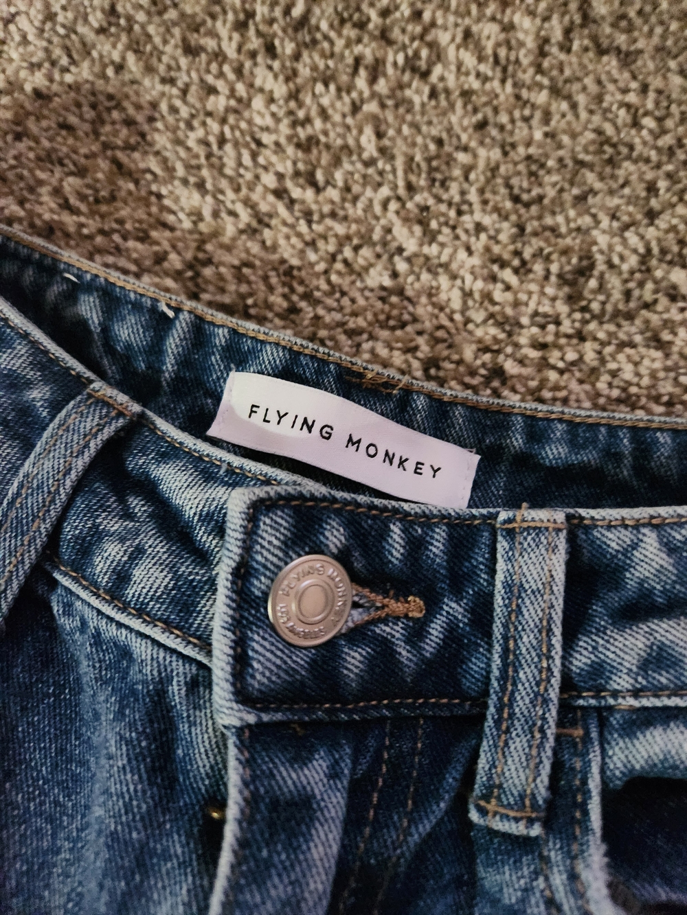 Flying Monkey Distressed - Picture 2 of 3